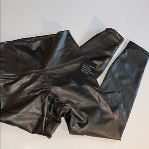 90 Degree By Reflex Gunmetal Grey Leggings Medium NWT